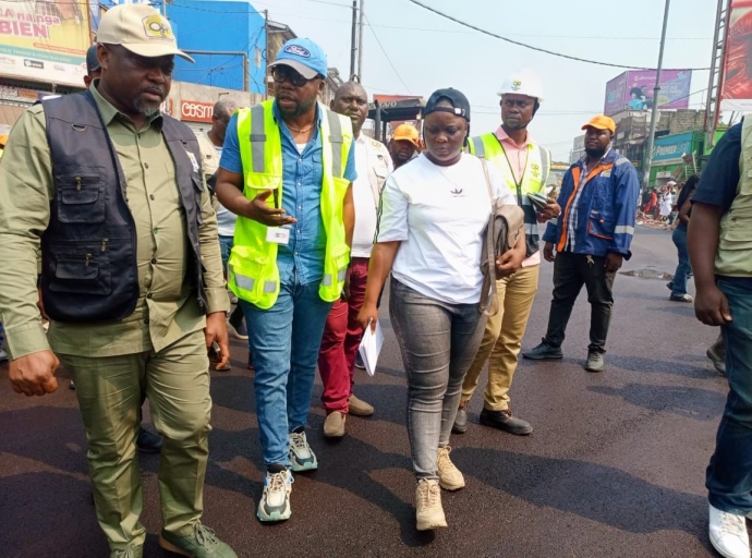 Sous l'œil vigilant du Directeur Général Jeanneau Kikangala Ngoy, Travaux d'urgence de la Nationale N°1 : l'Office des Routes à pied d'œuvre !